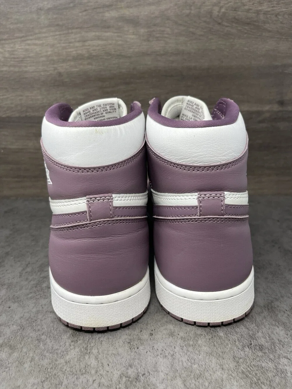 Air Jordan 1 Retro High OG Mauve Size 12 Mens DZ5485-105 White Purple Leather